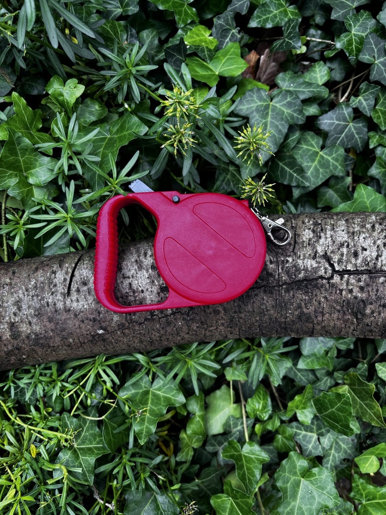 [2190.77] Petite laisse rétractable rouge